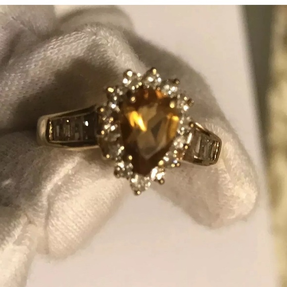 Pear Citrine Ring 14k Yellow Gold - Picture 2 of 6